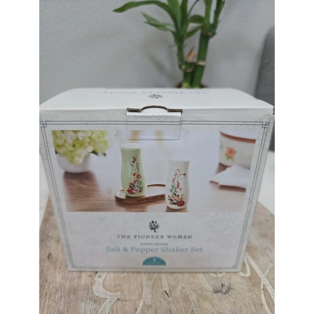 Pioneer Woman Painted Meadow Salt & Pepper Shaker Acacia Wood Base Floral Green